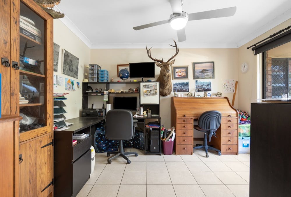 19 Caledonian Road, Walloon, QLD, 4306 - Image 9