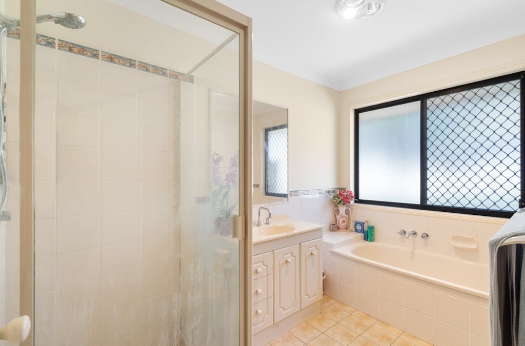 19 Caledonian Road, Walloon, QLD, 4306 - Image 15