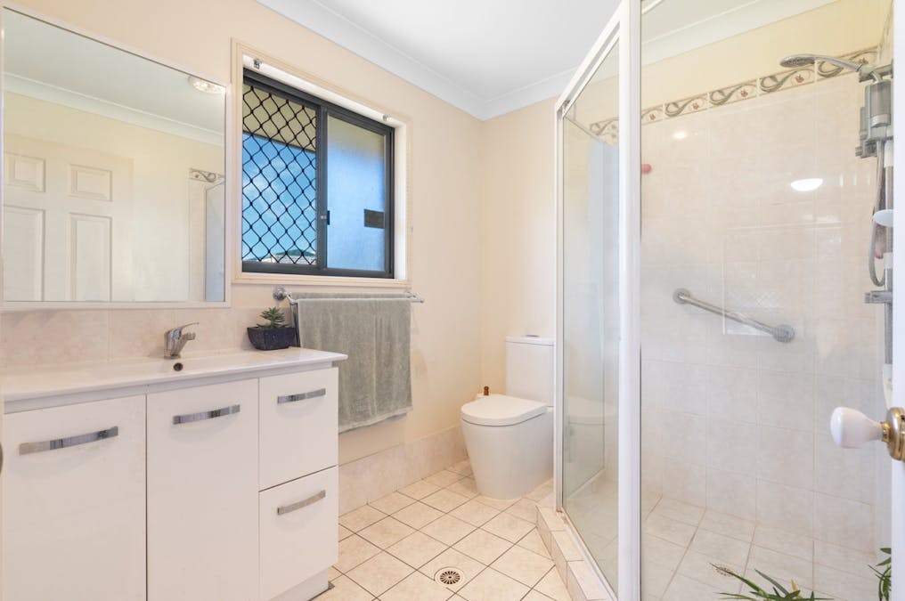 19 Caledonian Road, Walloon, QLD, 4306 - Image 11