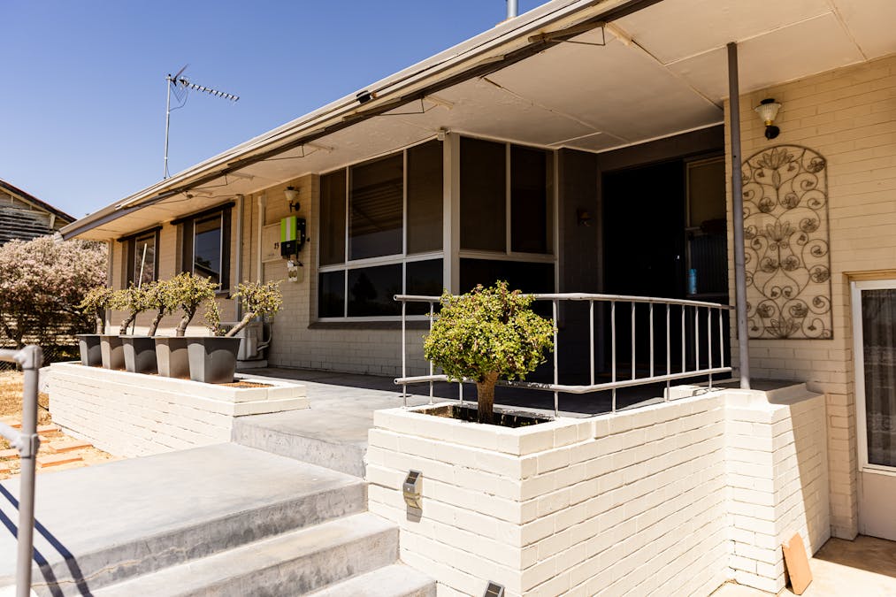 23 Throssell Road, Merredin, WA, 6415 - Image 17