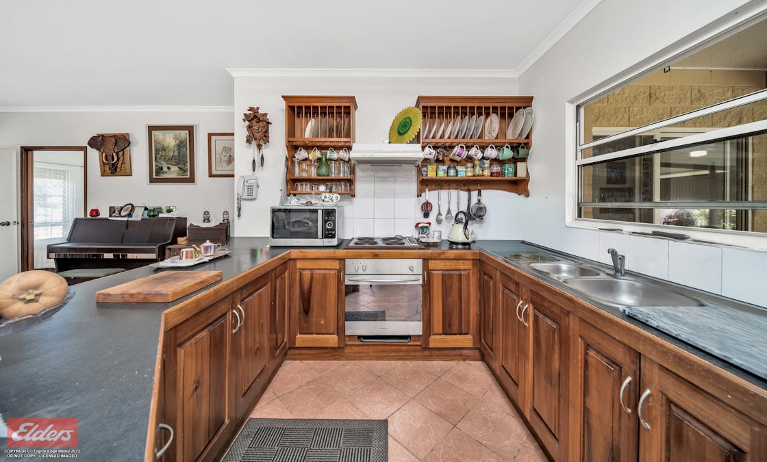 94 Vipiana Drive, Tully Heads, QLD, 4854 - Image 12