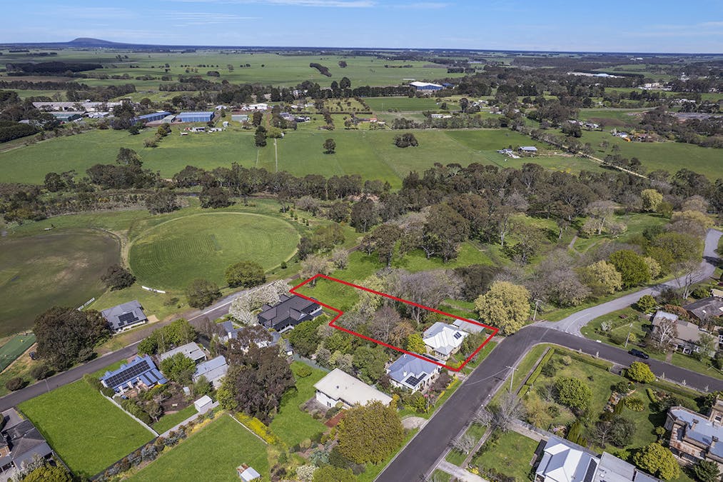 2 Martin Street, Hamilton, VIC, 3300 - Image 22