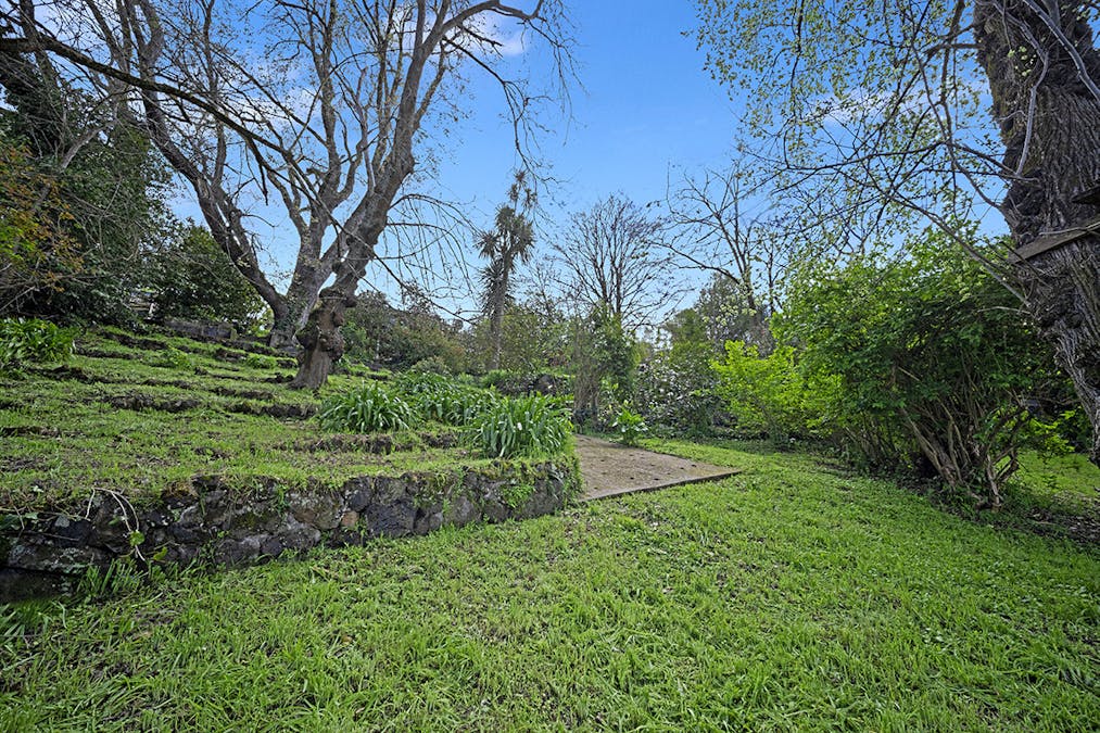 2 Martin Street, Hamilton, VIC, 3300 - Image 18