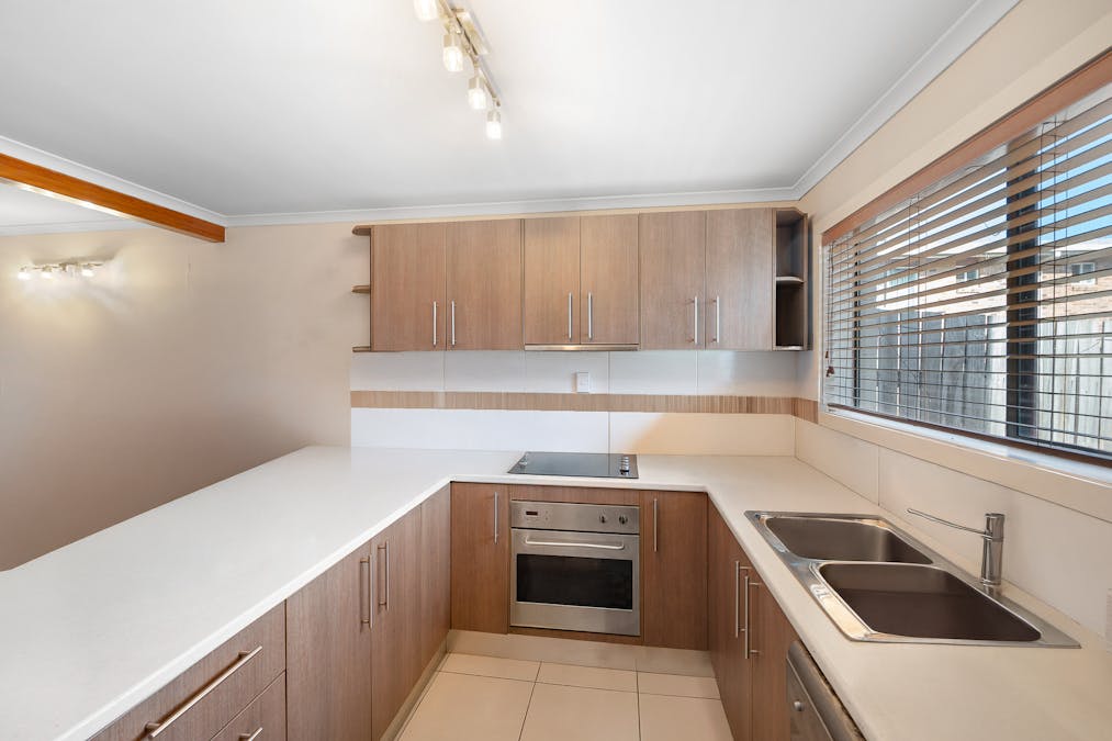 3/35 French Street, South Gladstone, QLD, 4680 - Image 3