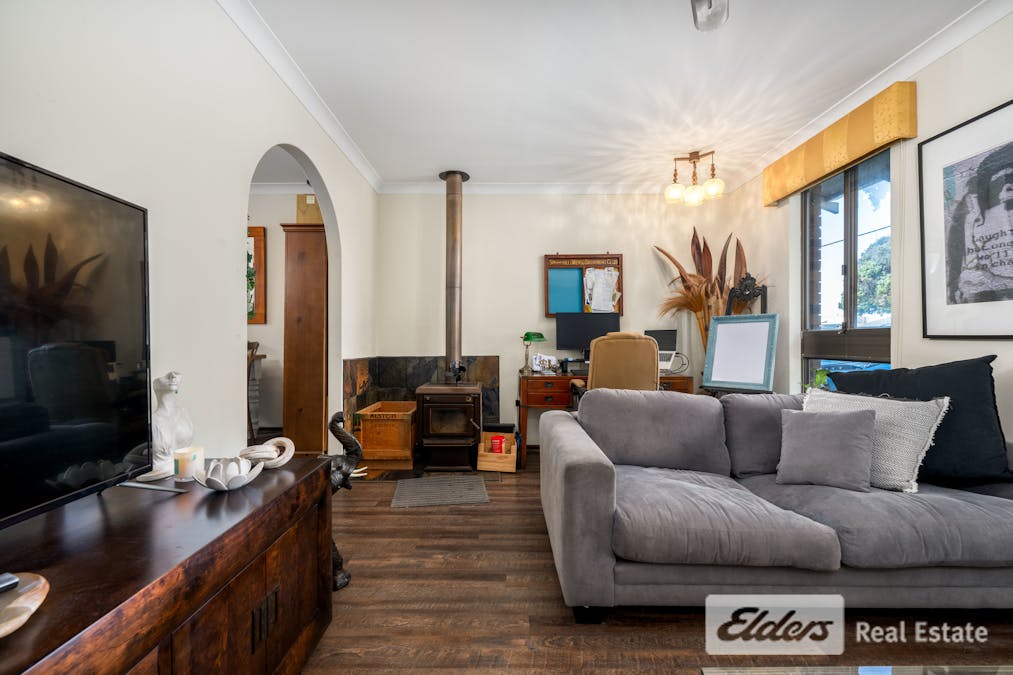 31 Tropicana Way, Safety Bay, WA, 6169 - Image 3