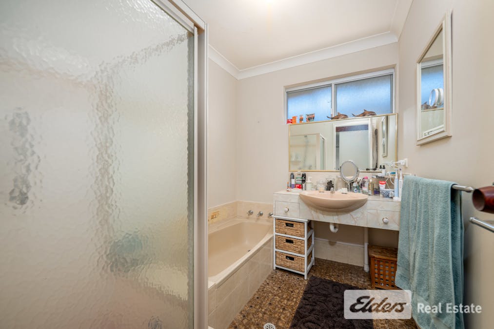 31 Tropicana Way, Safety Bay, WA, 6169 - Image 11
