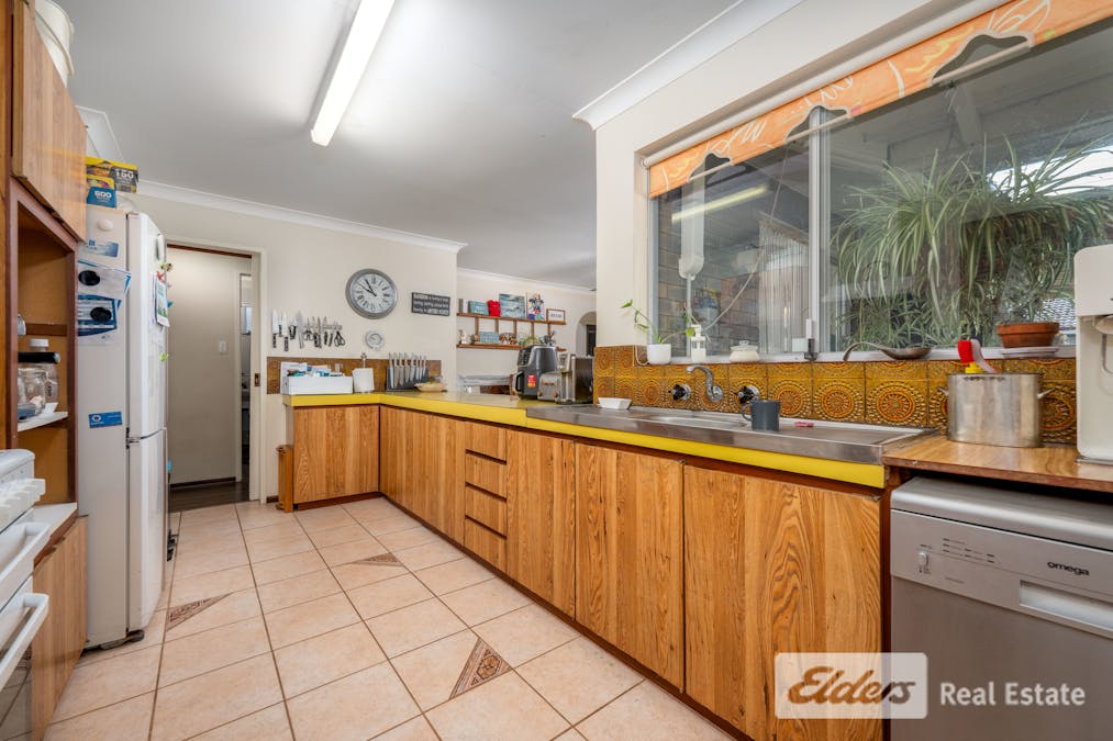 31 Tropicana Way, Safety Bay, WA, 6169 - Image 5