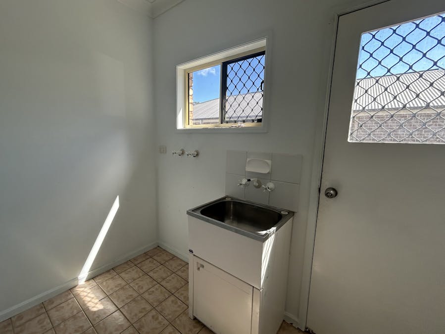 32  Powell Close, New Auckland, QLD, 4680 - Image 5