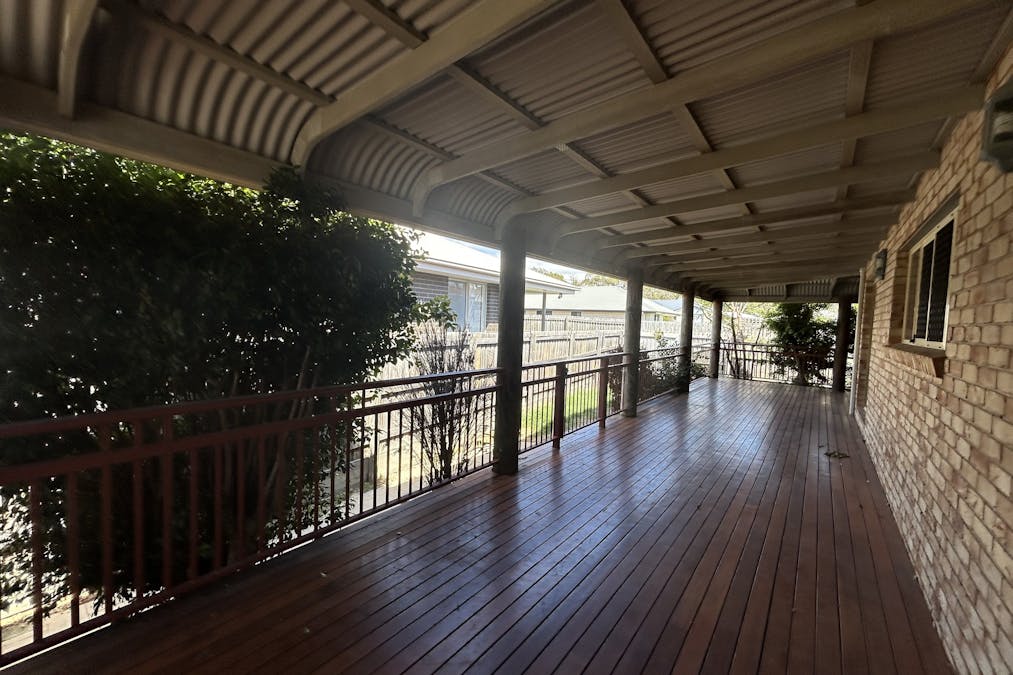 32  Powell Close, New Auckland, QLD, 4680 - Image 6