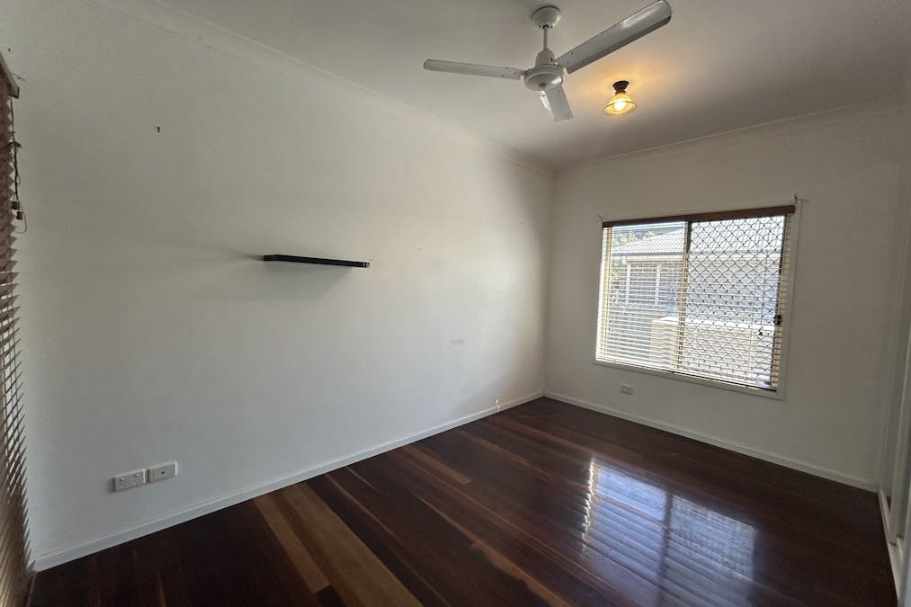 32  Powell Close, New Auckland, QLD, 4680 - Image 9