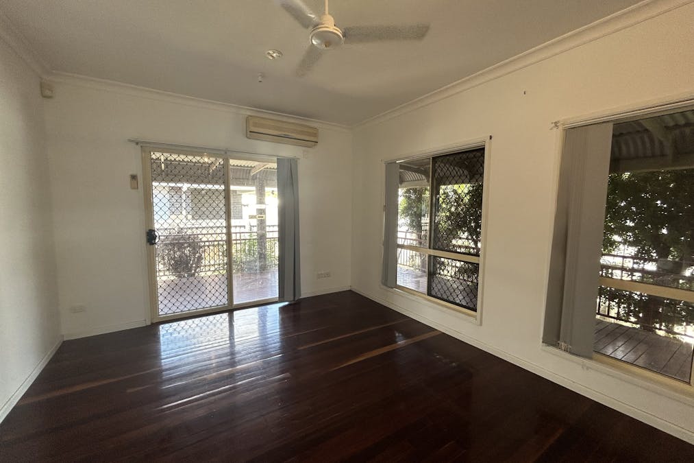 32  Powell Close, New Auckland, QLD, 4680 - Image 10
