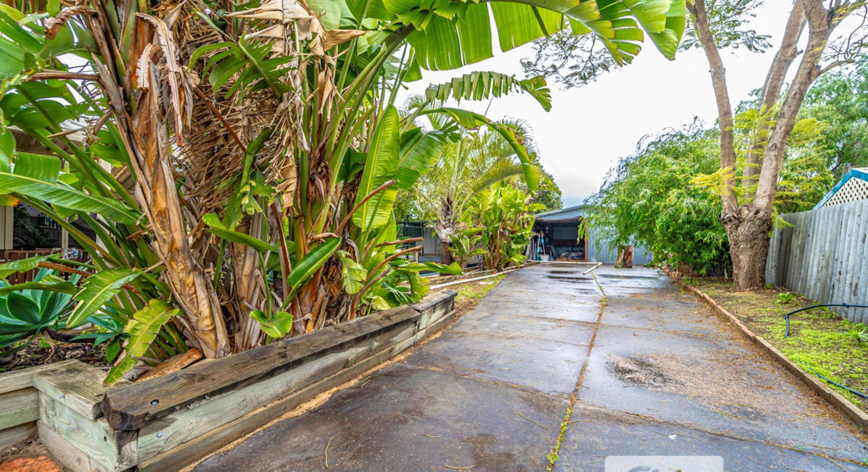 3 Fairmile Street, Warnbro, WA, 6169 - Image 9