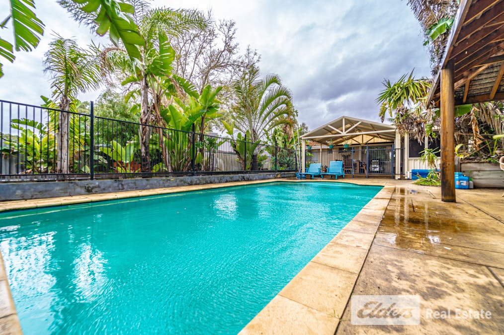 3 Fairmile Street, Warnbro, WA, 6169 - Image 2