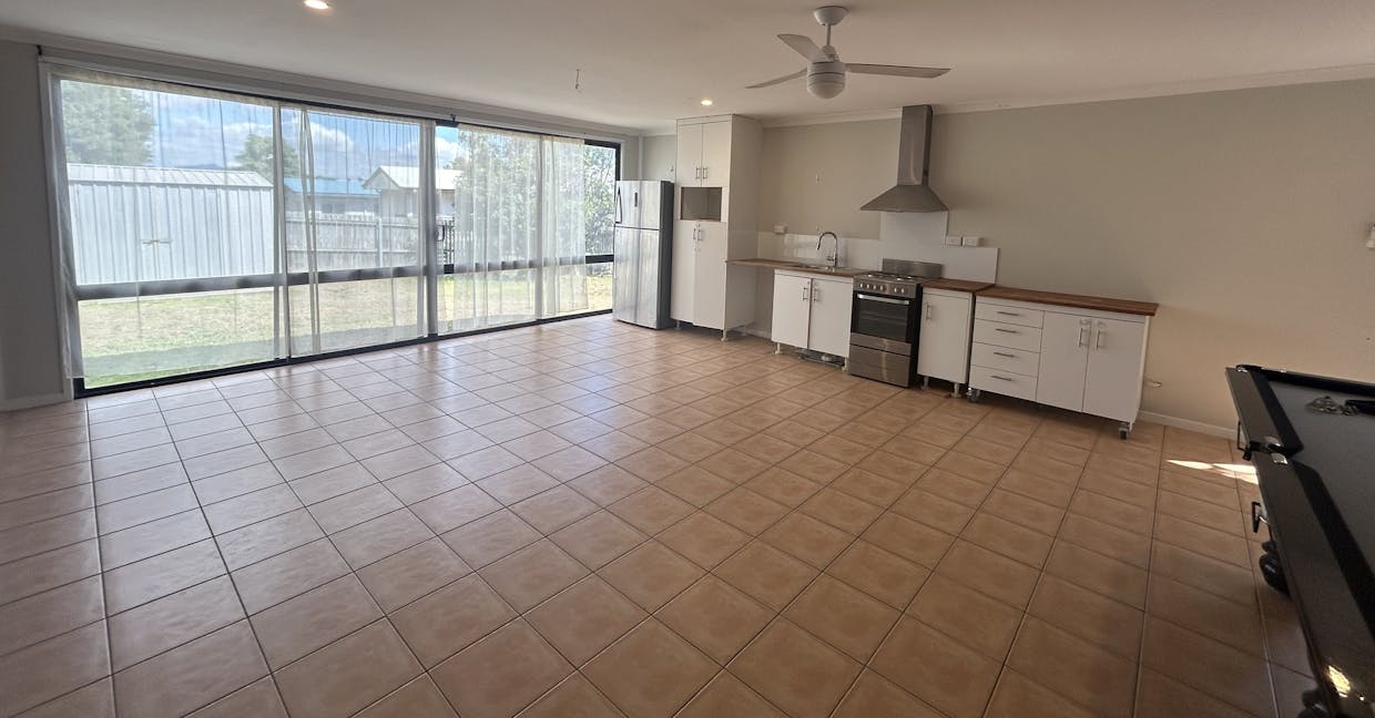 5 Ellen Street, West Gladstone, QLD, 4680 - Image 6