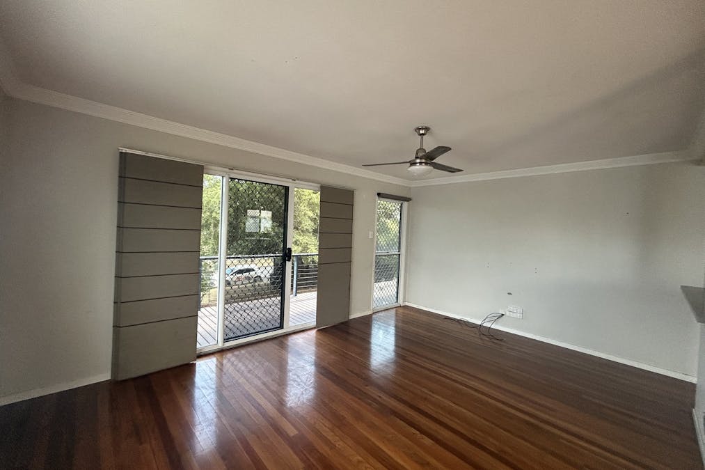 5 Ellen Street, West Gladstone, QLD, 4680 - Image 8