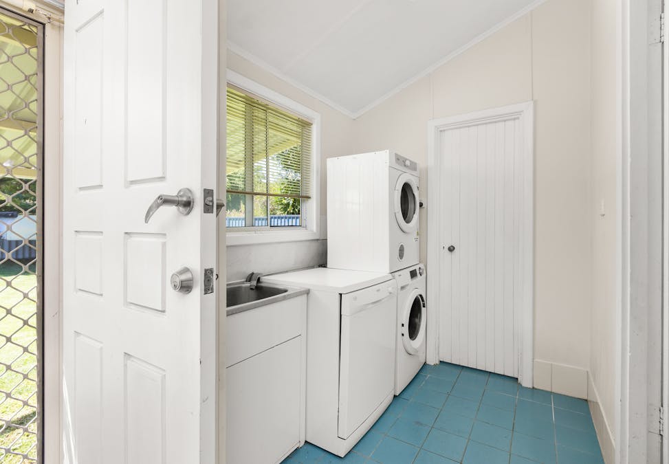 6 Boyalla Street, Carey Park, WA, 6230 - Image 16