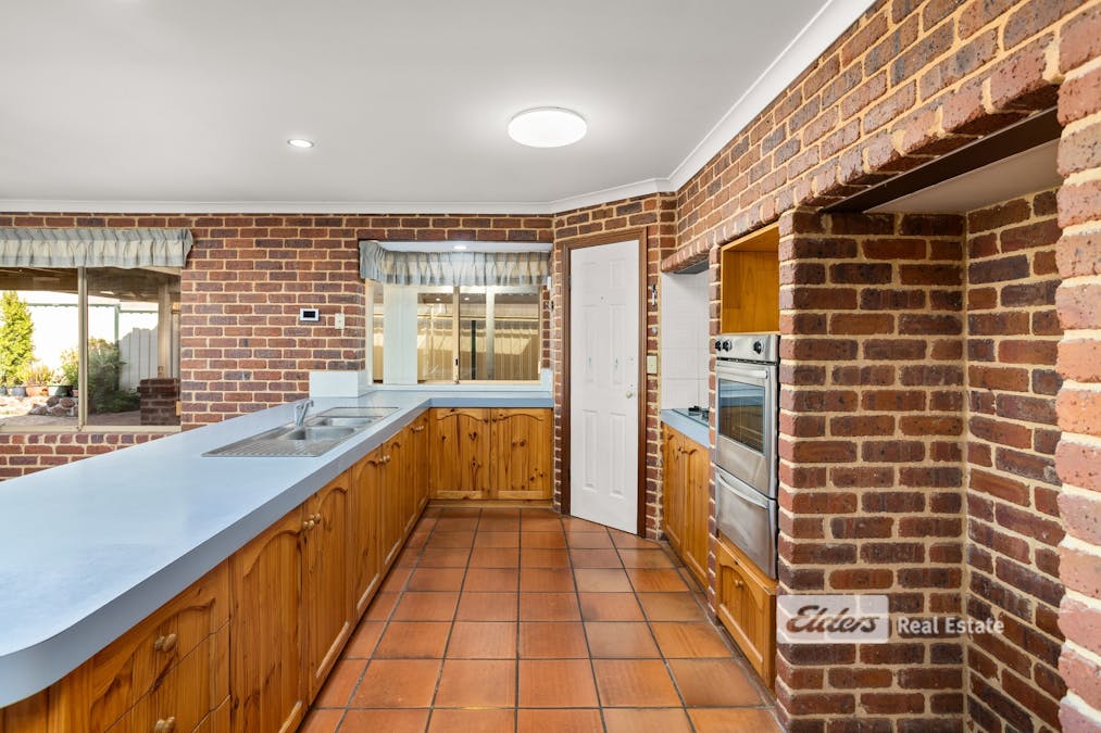 6 Gaudin Way, Australind, WA, 6233 - Image 5