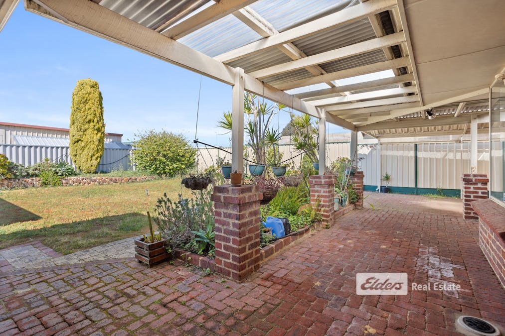 6 Gaudin Way, Australind, WA, 6233 - Image 11