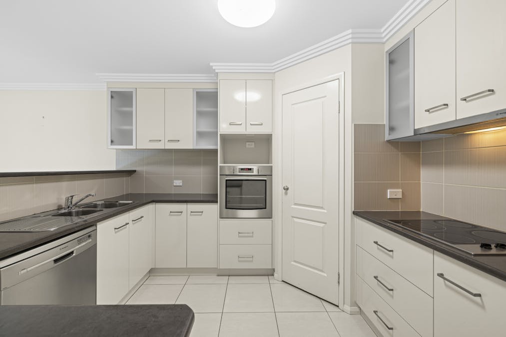 31 Coolana Court, Harristown, QLD, 4350 - Image 4