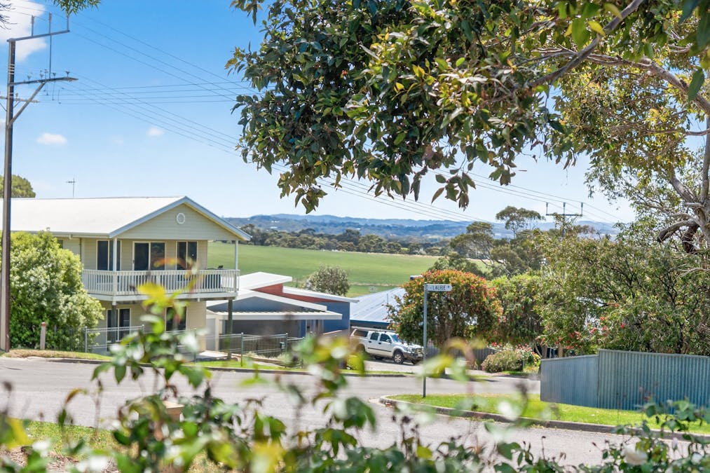 25 Laurie Avenue, Encounter Bay, SA, 5211 - Image 31