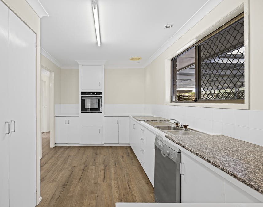 28 Clifford Street, Meringandan West, QLD, 4352 - Image 8