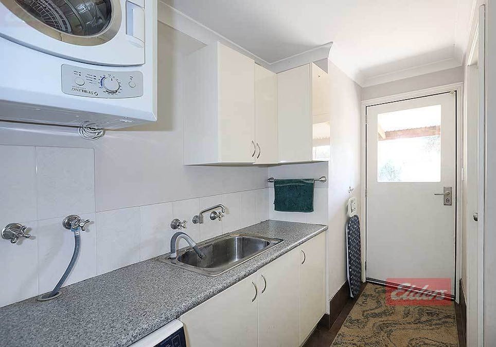 10 Cheetaning Street, Wandering, WA, 6308 - Image 19