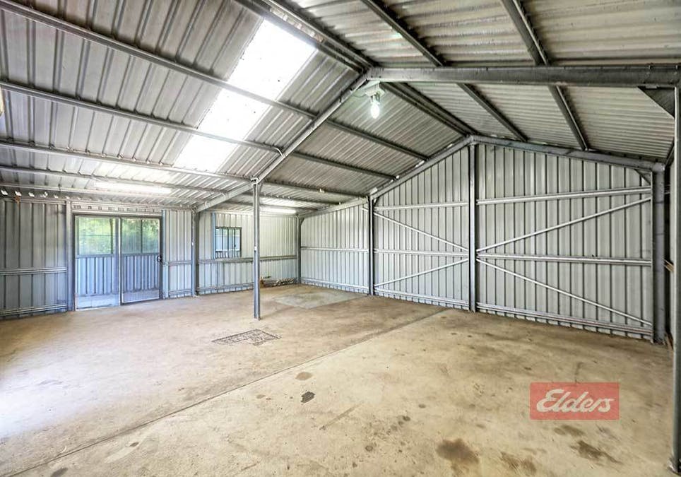 10 Cheetaning Street, Wandering, WA, 6308 - Image 24