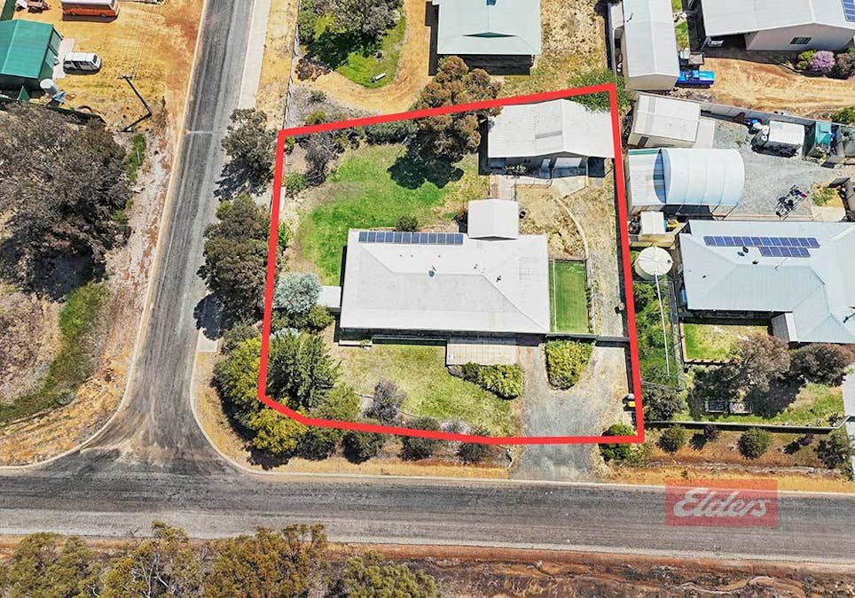 10 Cheetaning Street, Wandering, WA, 6308 - Image 2
