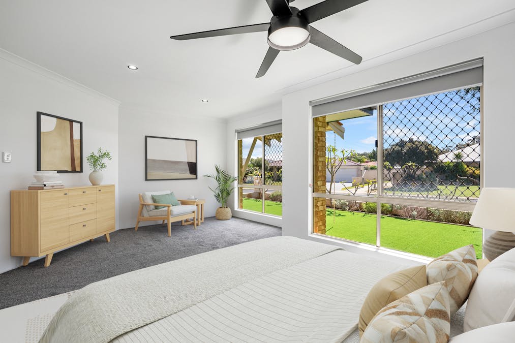 3 Sunderland Close, Greenfields, WA, 6210 - Image 2