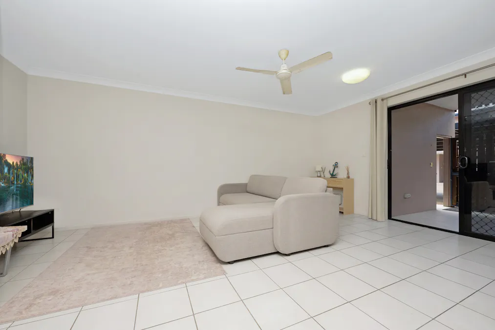 9/53-55 Kings Road, Hyde Park, QLD, 4812 - Image 3