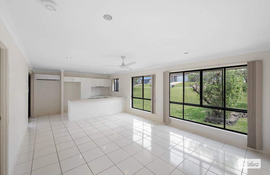 22 Stoneybrook Drive, Glen Eden, QLD, 4680 - Image 3