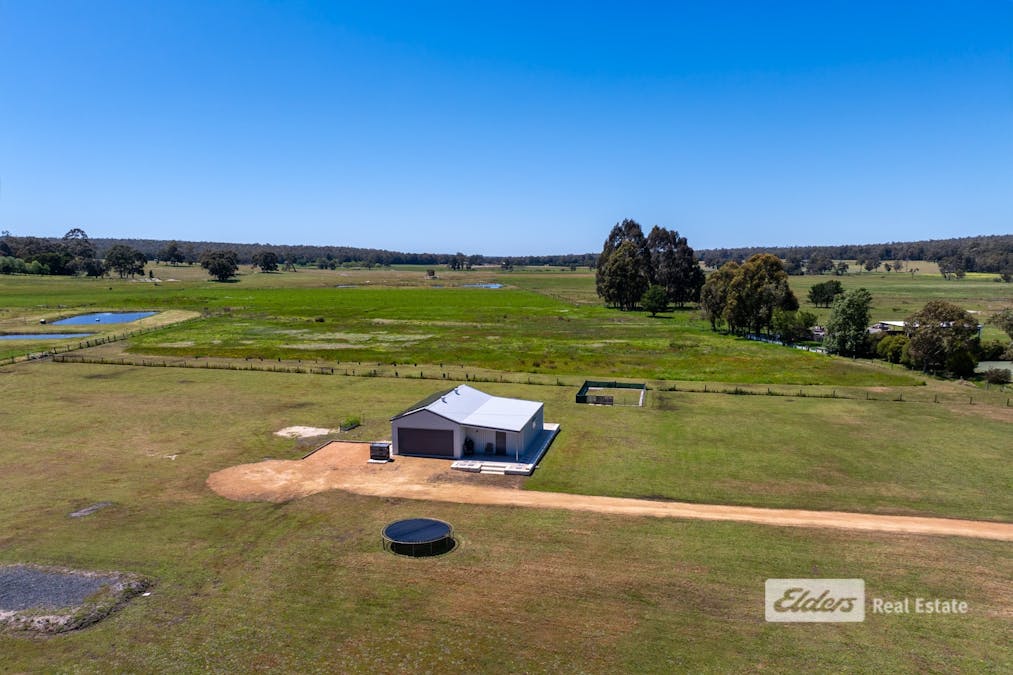 205 Ravenscliffe Road, Kirup, WA, 6251 - Image 4