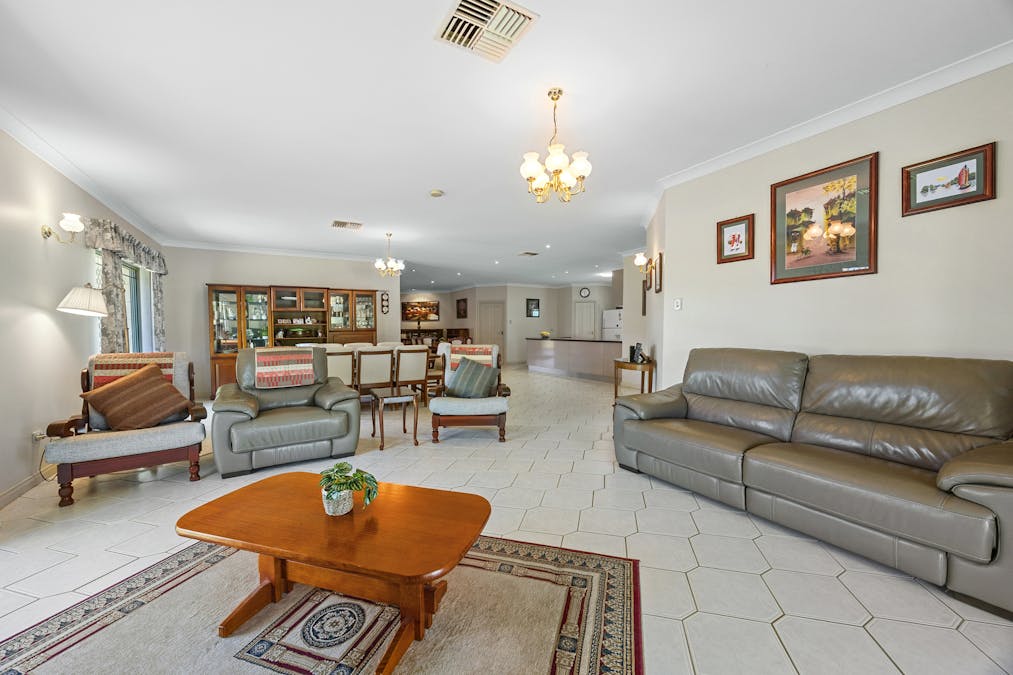 12 Rebecca Street, Wellington East, SA, 5259 - Image 11