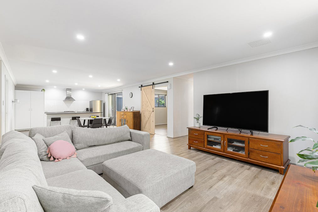 32 Beckingham Parkway, Baldivis, WA, 6171 - Image 9