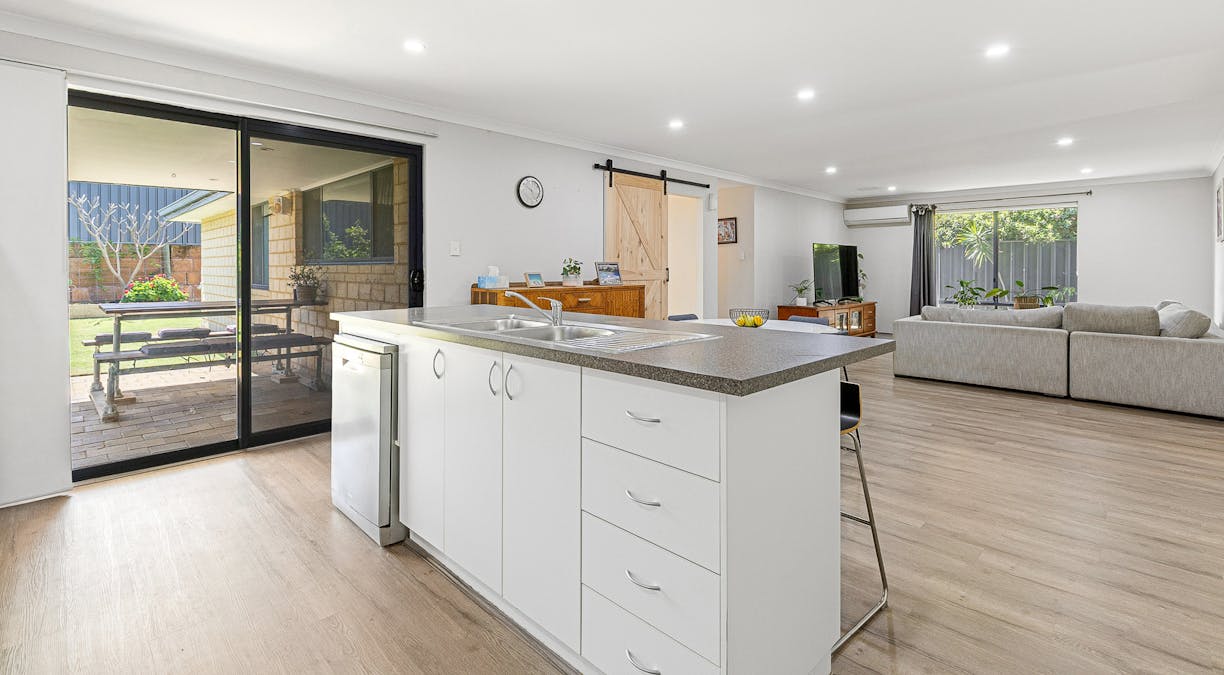 32 Beckingham Parkway, Baldivis, WA, 6171 - Image 4