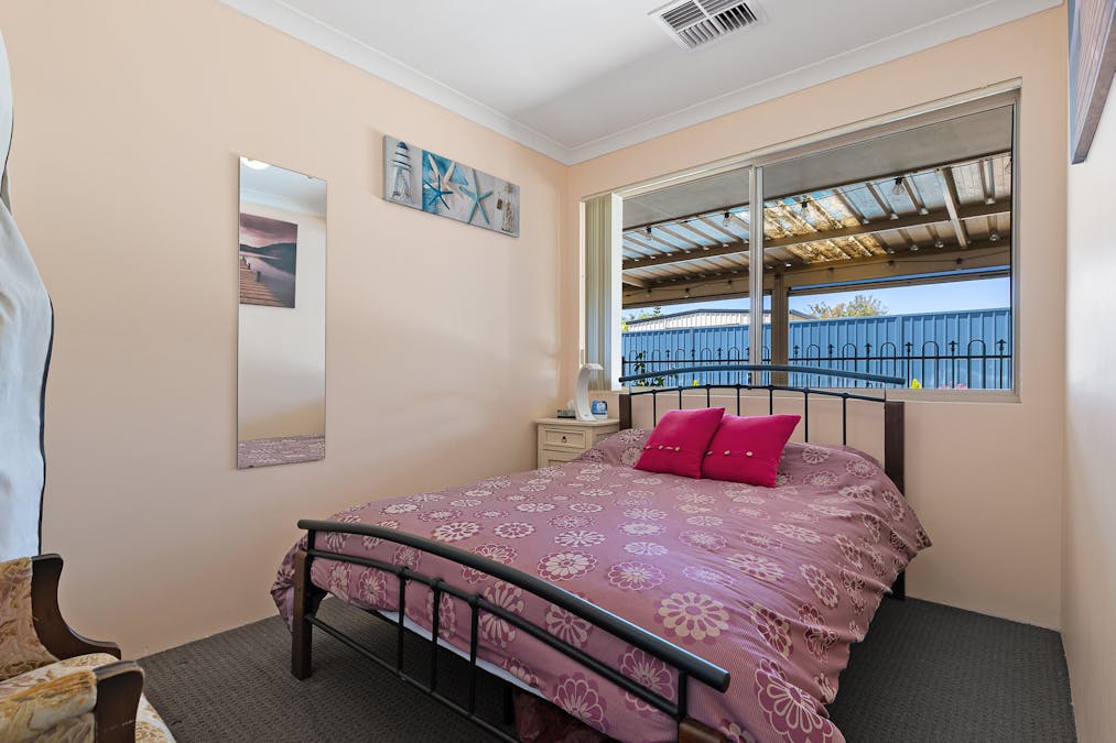 18 Trafalgar Gardens, Port Kennedy, WA, 6172 - Image 16