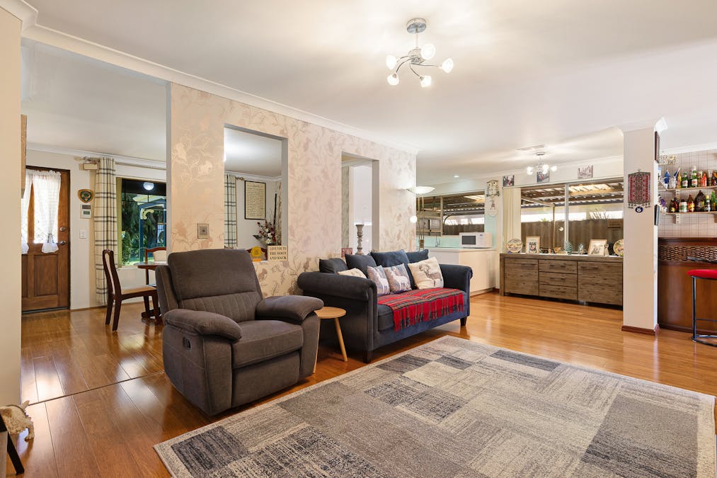 18 Trafalgar Gardens, Port Kennedy, WA, 6172 - Image 9