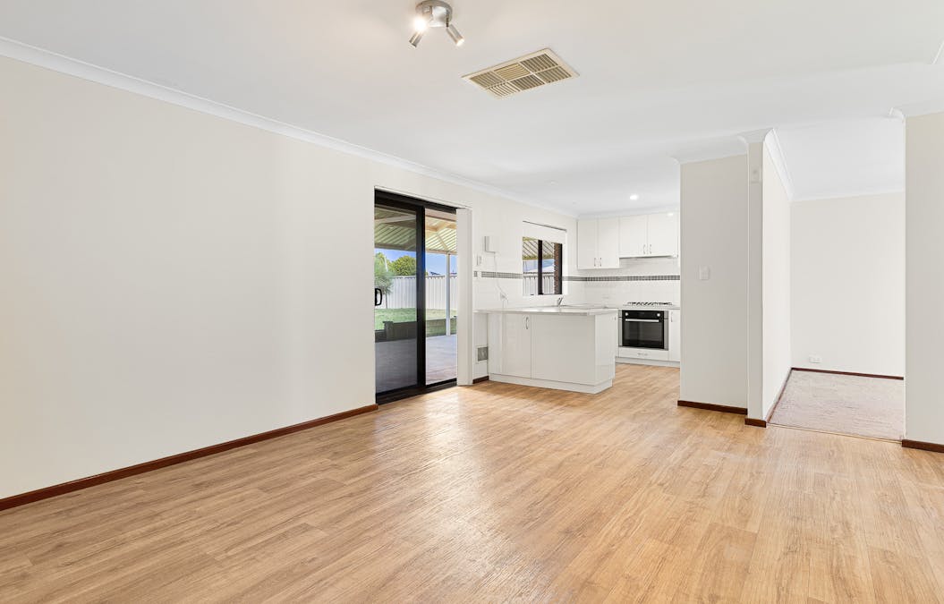 8 Belair Place, Cooloongup, WA, 6168 - Image 6