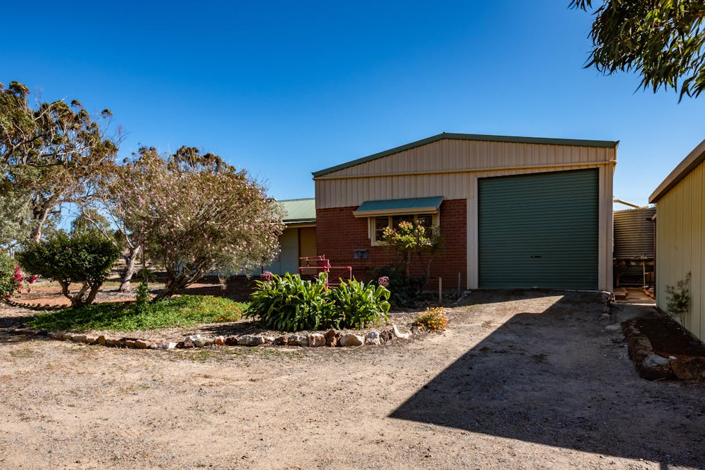 50 Stephen Road, Waggrakine, WA, 6530 - Image 9
