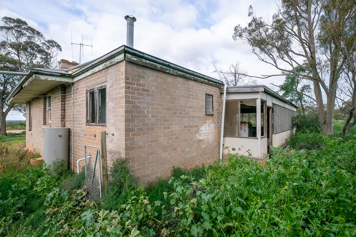 615 Cooltong Avenue — photo 4 of 18