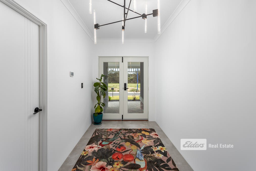 55 Oakridge Road, Australind, WA, 6233 - Image 3