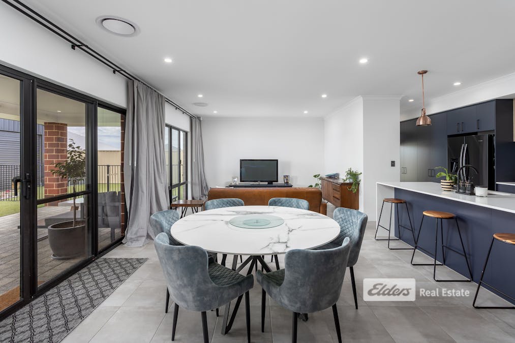 55 Oakridge Road, Australind, WA, 6233 - Image 7