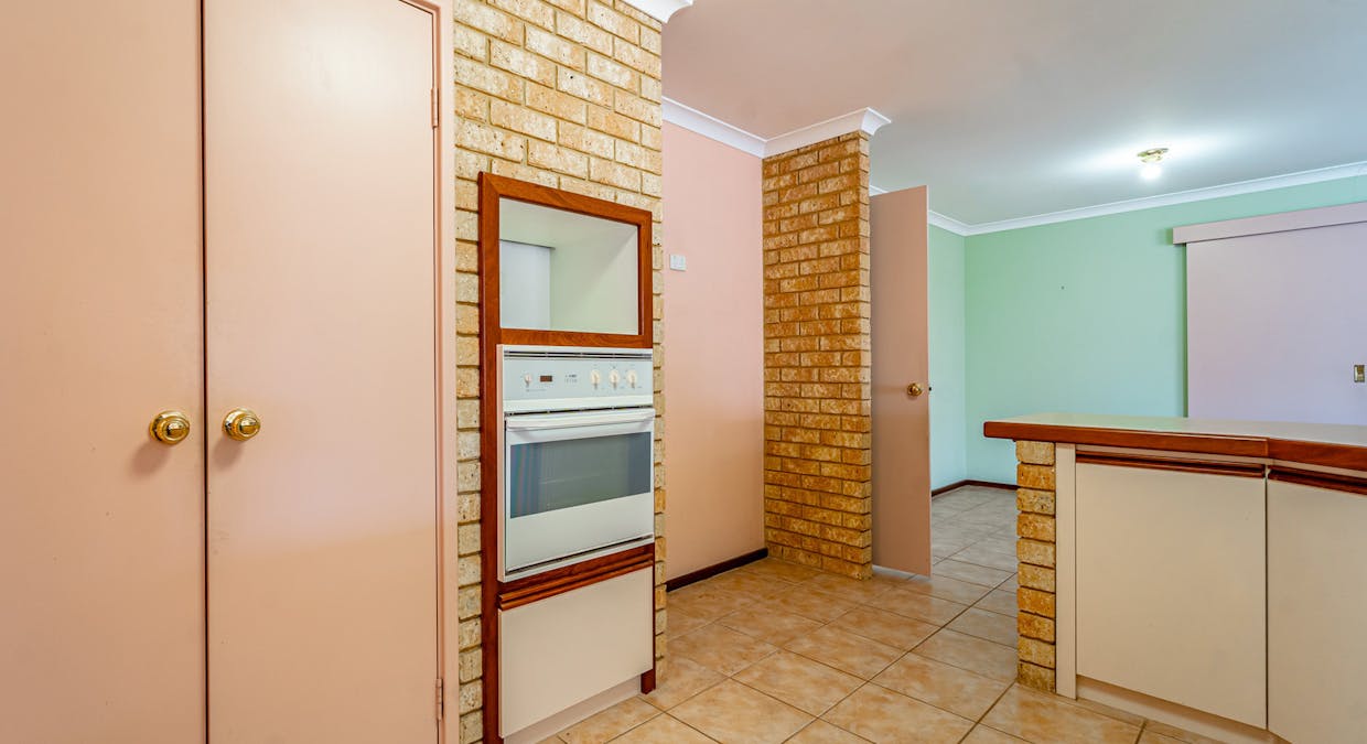 50 Parkland Drive, Warnbro, WA, 6169 - Image 9