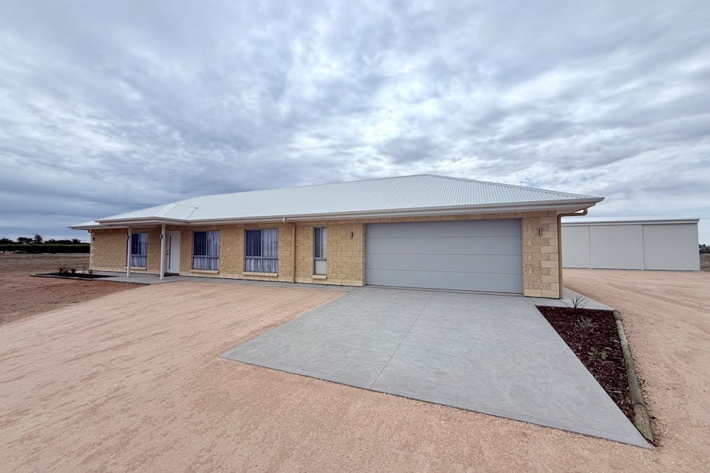 74 Nelbuck Street, Renmark, SA, 5341 - Image 1