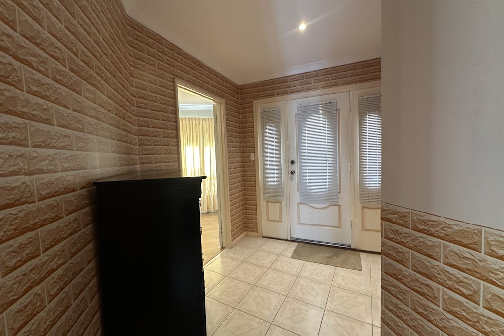 21 Annie Street, Katanning, WA, 6317 - Image 3