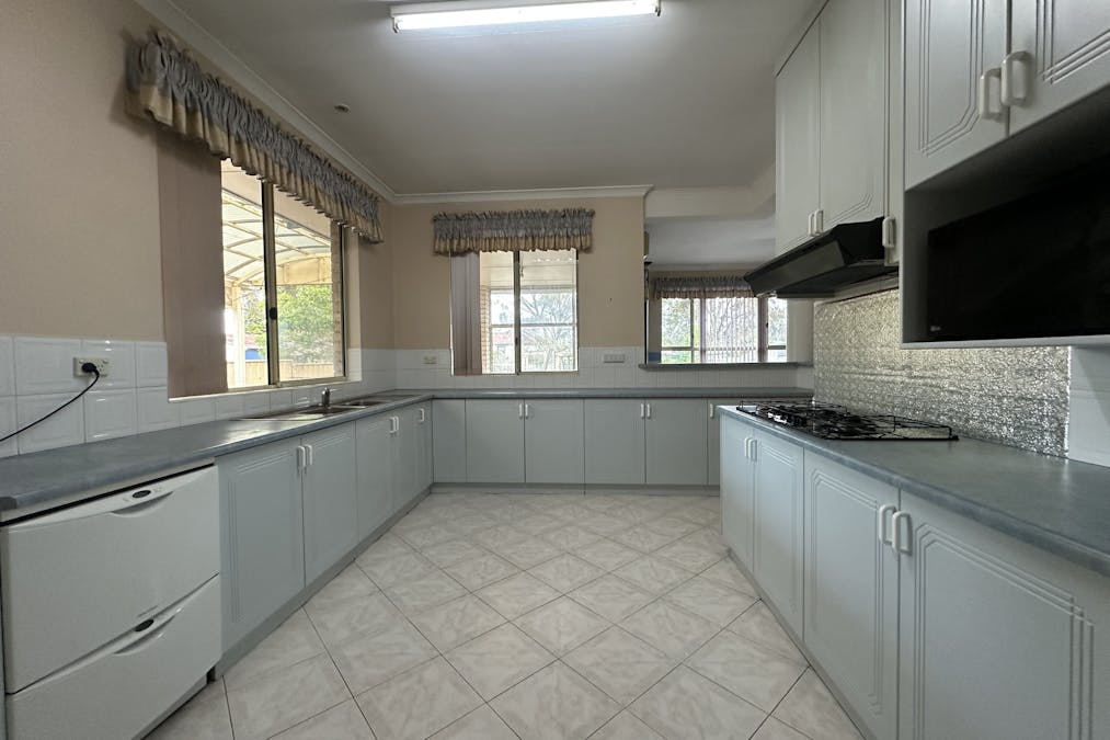 21 Annie Street, Katanning, WA, 6317 - Image 5