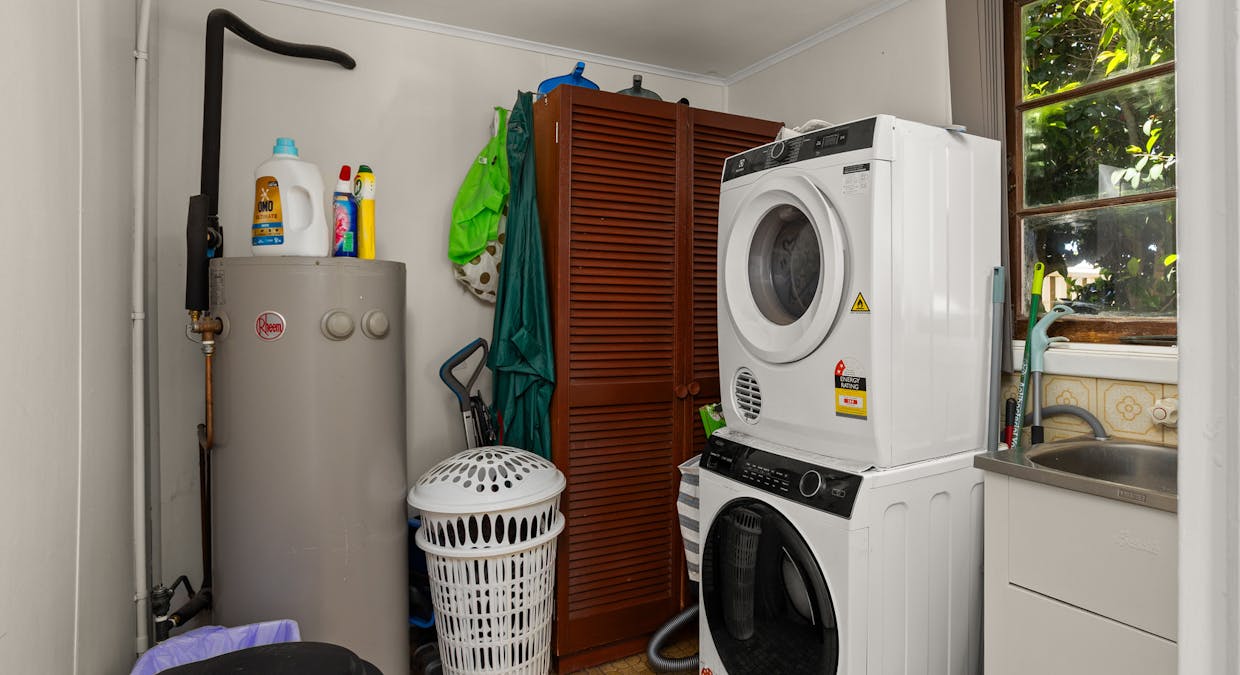 11 Ecclestone Street, South Bunbury, WA, 6230 - Image 16