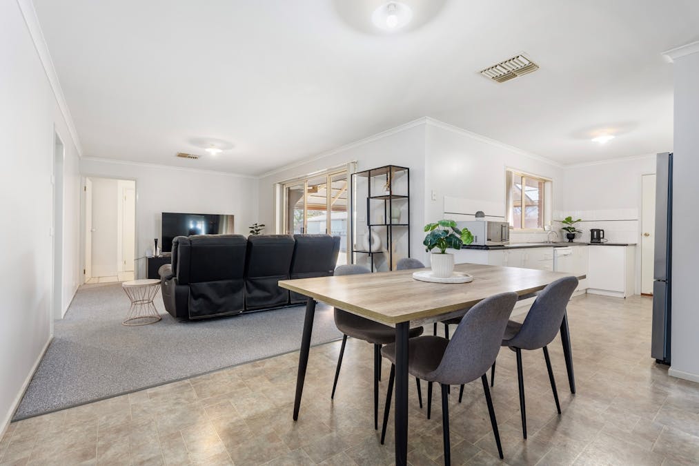 19 Fourth Street, Henty, NSW, 2658 - Image 4