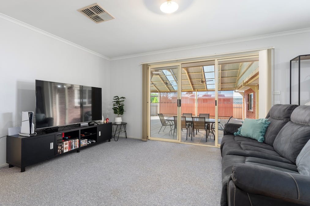 19 Fourth Street, Henty, NSW, 2658 - Image 5