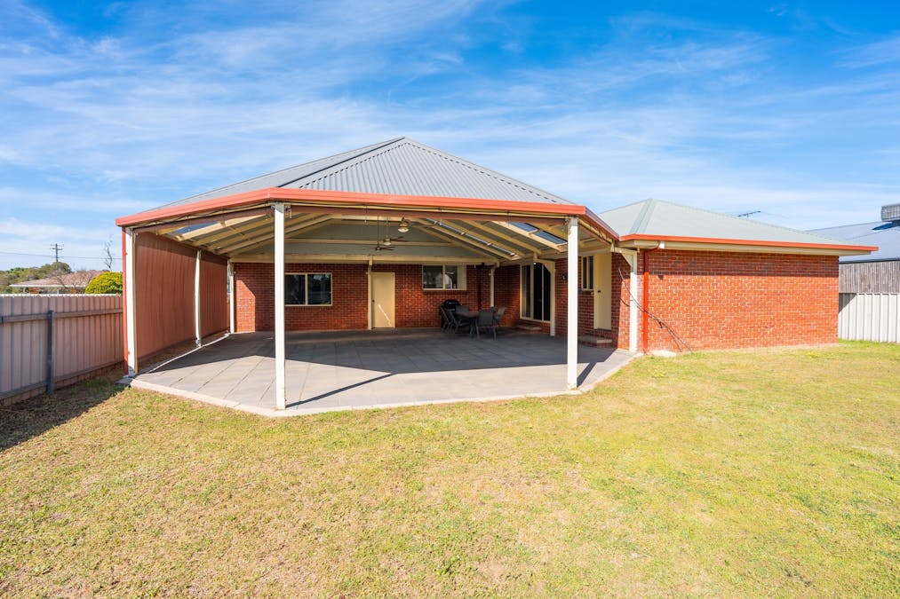 19 Fourth Street, Henty, NSW, 2658 - Image 15